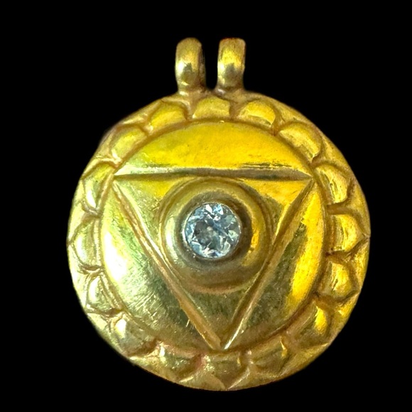 Throat Chakra Amulet Pendant Gold Colored Signed - Picture 1 of 5